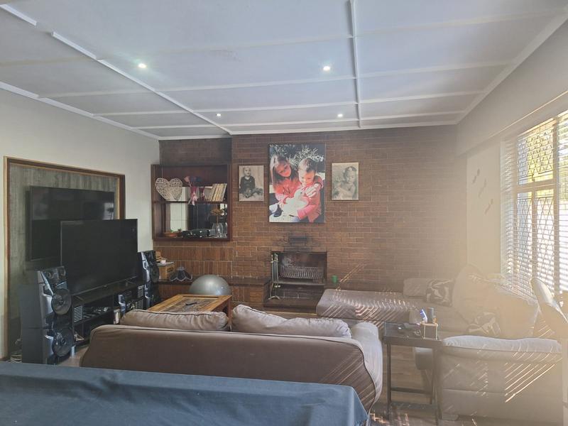 4 Bedroom Property for Sale in Selection Park Gauteng