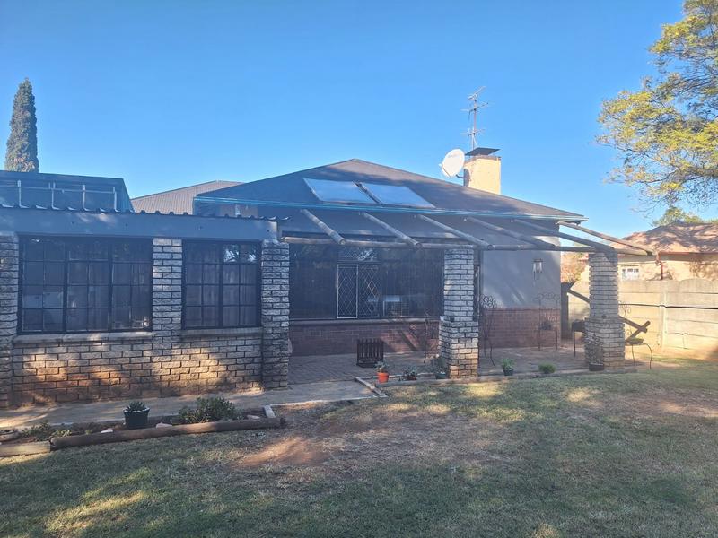 4 Bedroom Property for Sale in Selection Park Gauteng