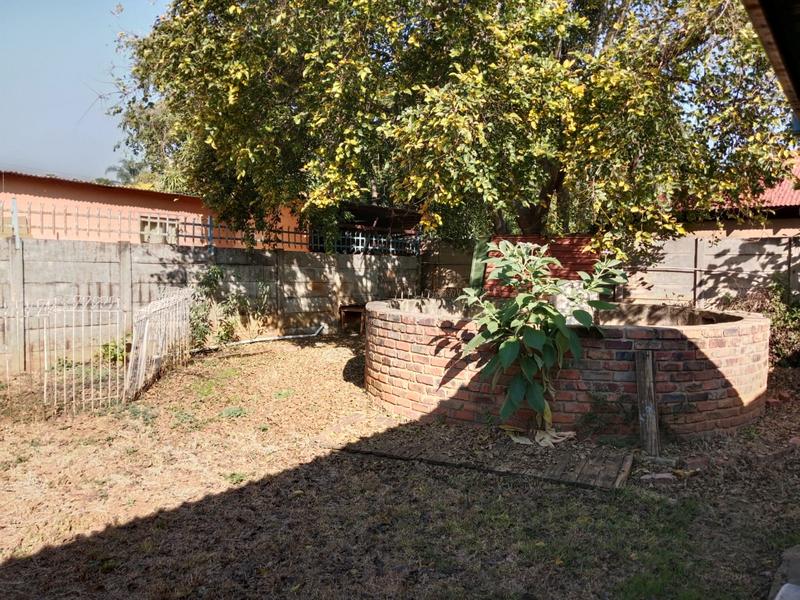To Let 4 Bedroom Property for Rent in Mayville Gauteng