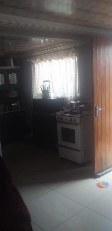 4 Bedroom Property for Sale in Lakeside Gauteng