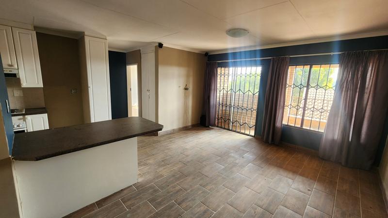 2 Bedroom Property for Sale in Magalieskruin Gauteng