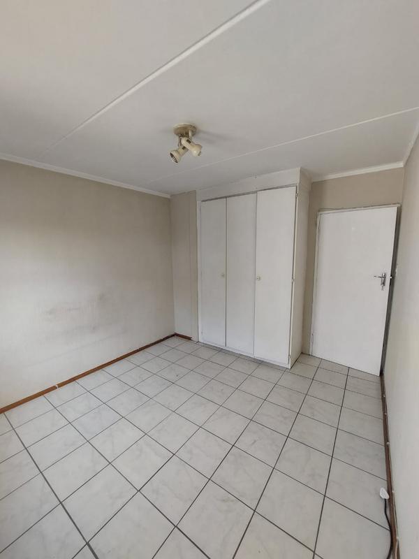 To Let 1 Bedroom Property for Rent in Petervale Gauteng