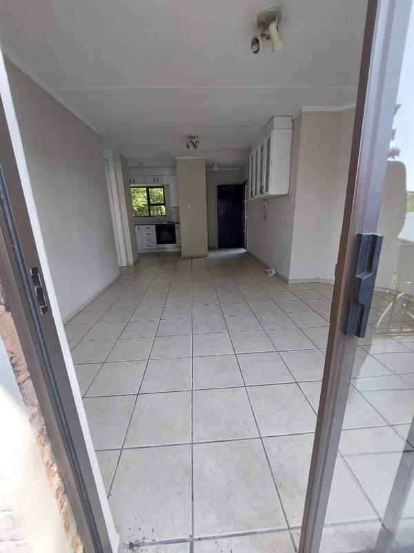 To Let 1 Bedroom Property for Rent in Petervale Gauteng