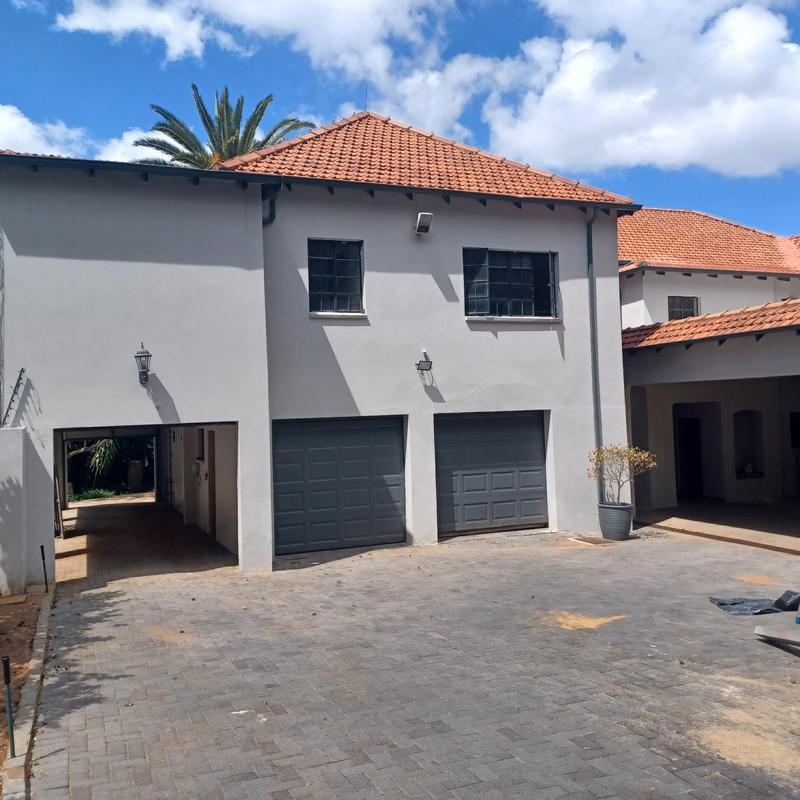 To Let 6 Bedroom Property for Rent in Houghton Estate Gauteng