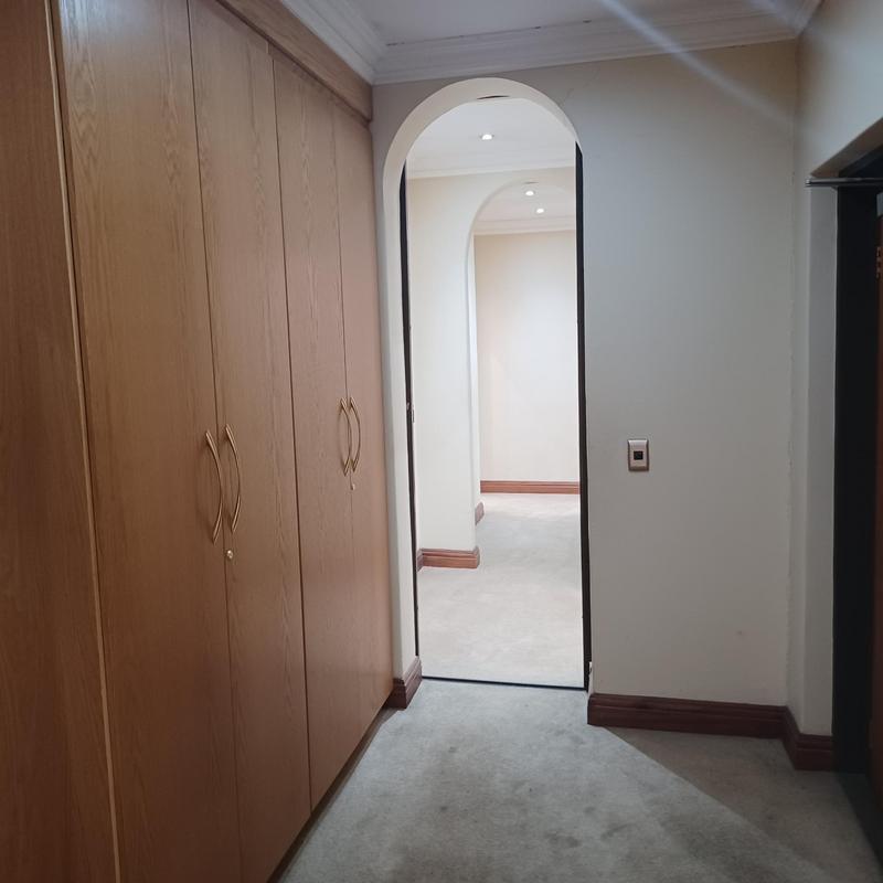 To Let 6 Bedroom Property for Rent in Houghton Estate Gauteng