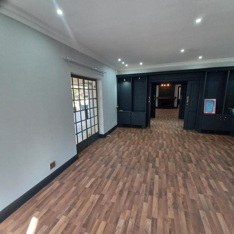 To Let 6 Bedroom Property for Rent in Houghton Estate Gauteng