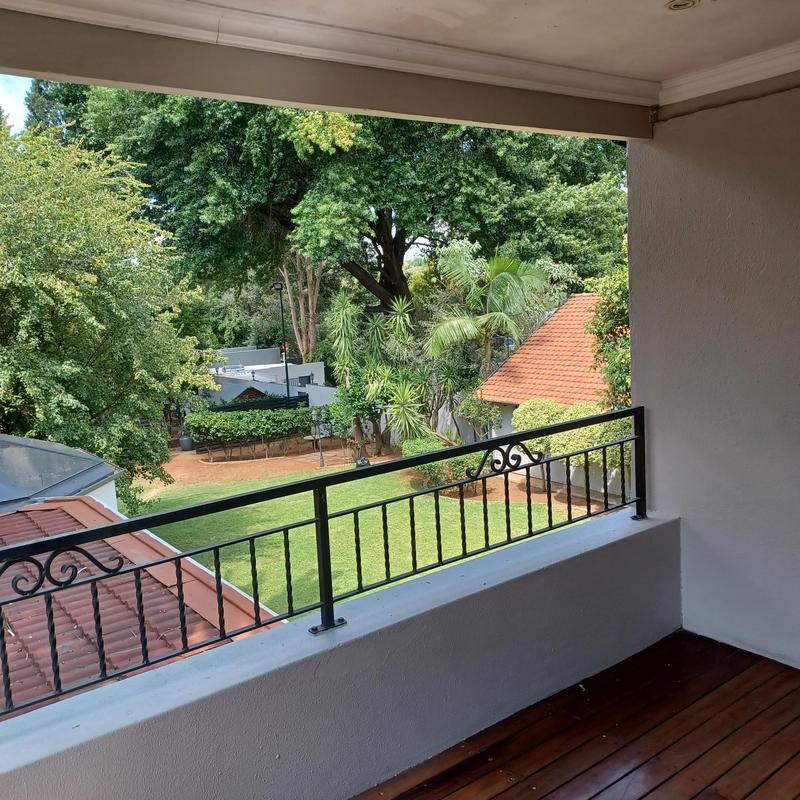 To Let 6 Bedroom Property for Rent in Houghton Estate Gauteng