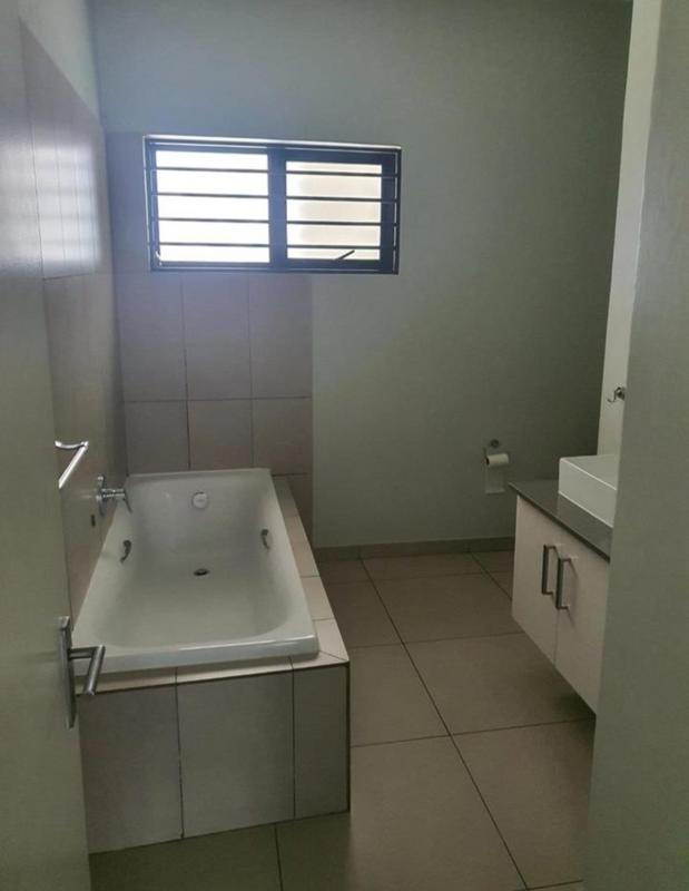 3 Bedroom Property for Sale in North Riding Gauteng