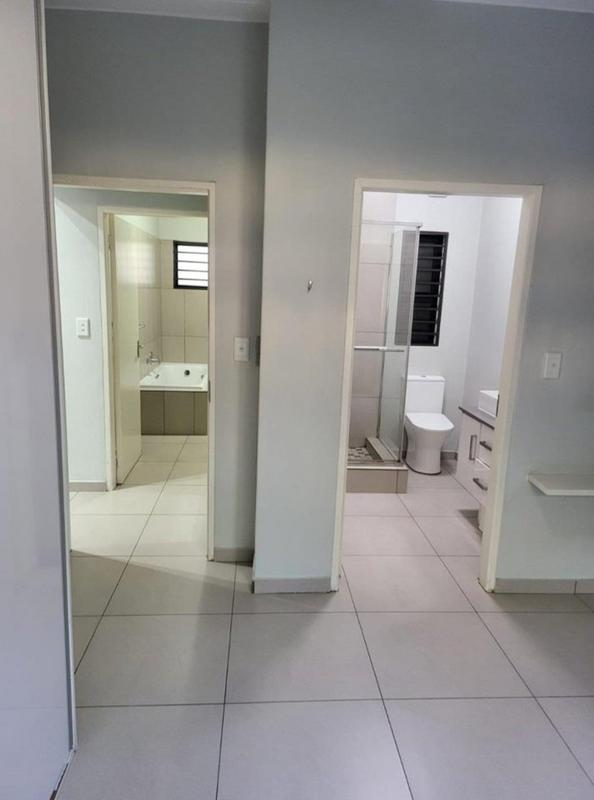 3 Bedroom Property for Sale in North Riding Gauteng