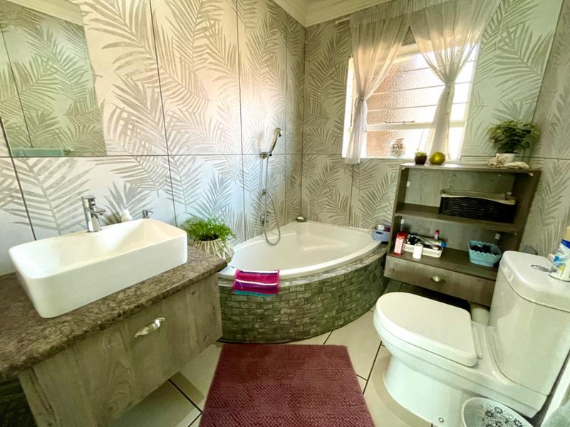 3 Bedroom Property for Sale in Rant En Dal Gauteng