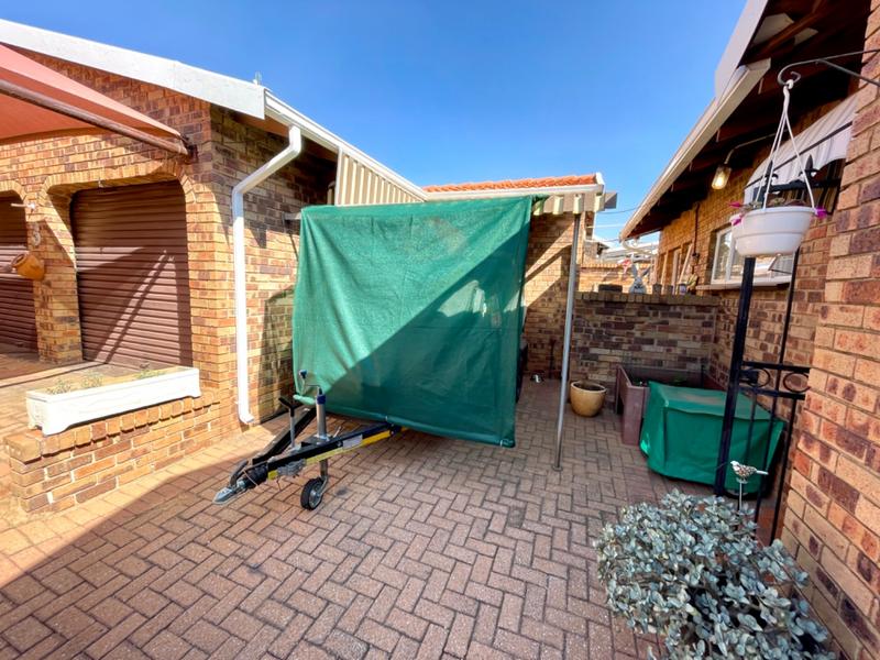 3 Bedroom Property for Sale in Rant En Dal Gauteng