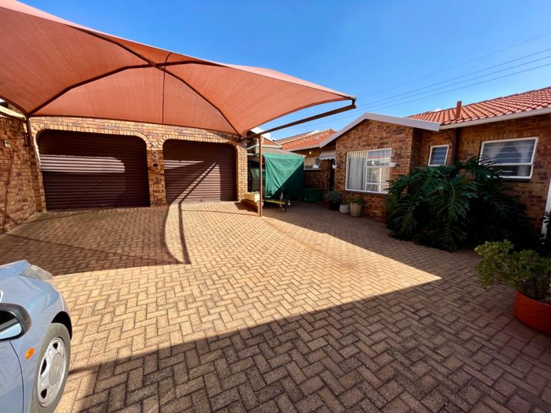3 Bedroom Property for Sale in Rant En Dal Gauteng