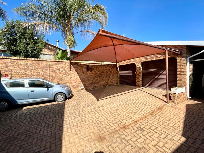 3 Bedroom Property for Sale in Rant En Dal Gauteng
