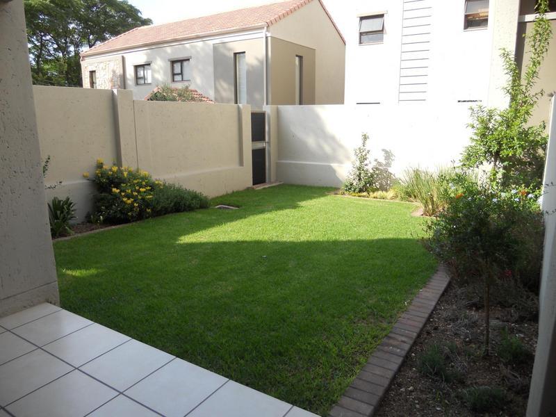 2 Bedroom Property for Sale in Bryanston Gauteng