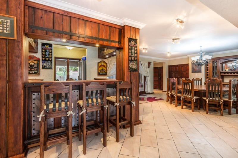 6 Bedroom Property for Sale in Midstream Estate Gauteng