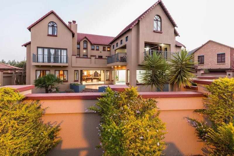 6 Bedroom Property for Sale in Midstream Estate Gauteng