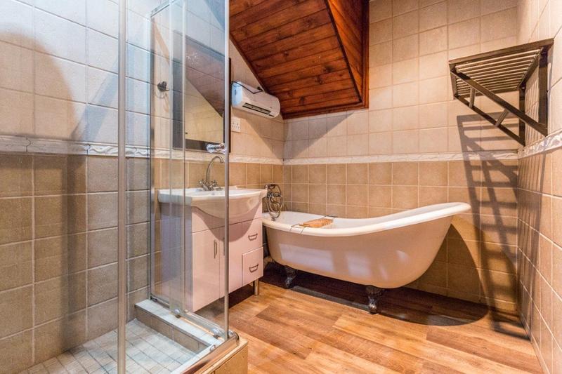 6 Bedroom Property for Sale in Midstream Estate Gauteng