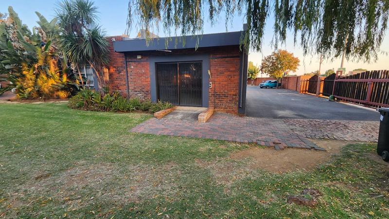 Commercial Property for Sale in Brackenhurst Gauteng