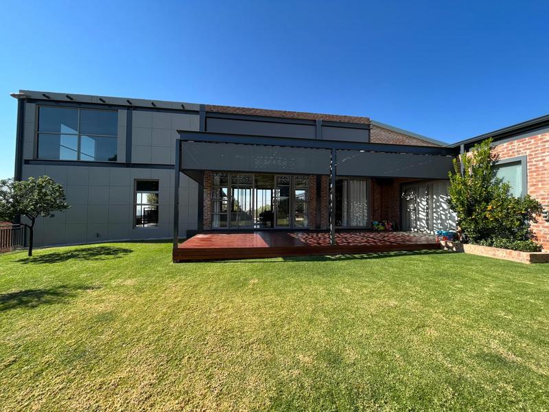 6 Bedroom Property for Sale in Waterkloof Heights Gauteng