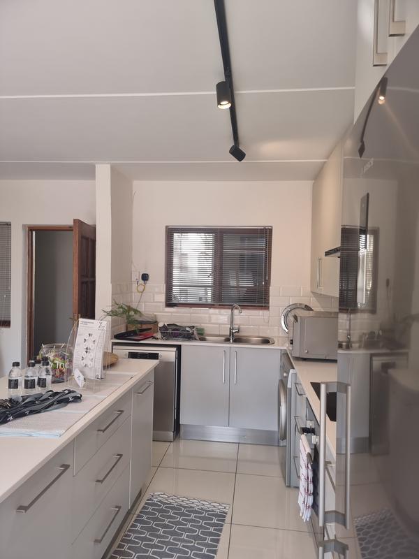 1 Bedroom Property for Sale in Bedfordview Gauteng