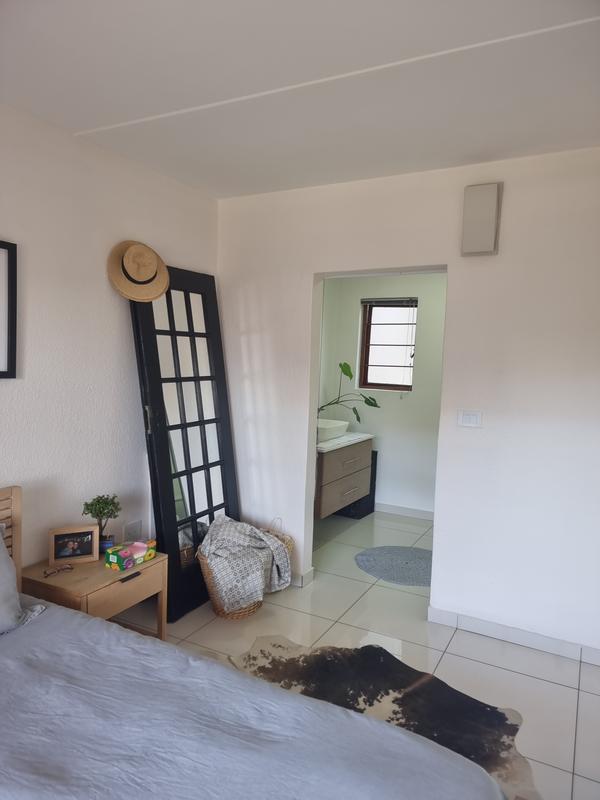 1 Bedroom Property for Sale in Bedfordview Gauteng