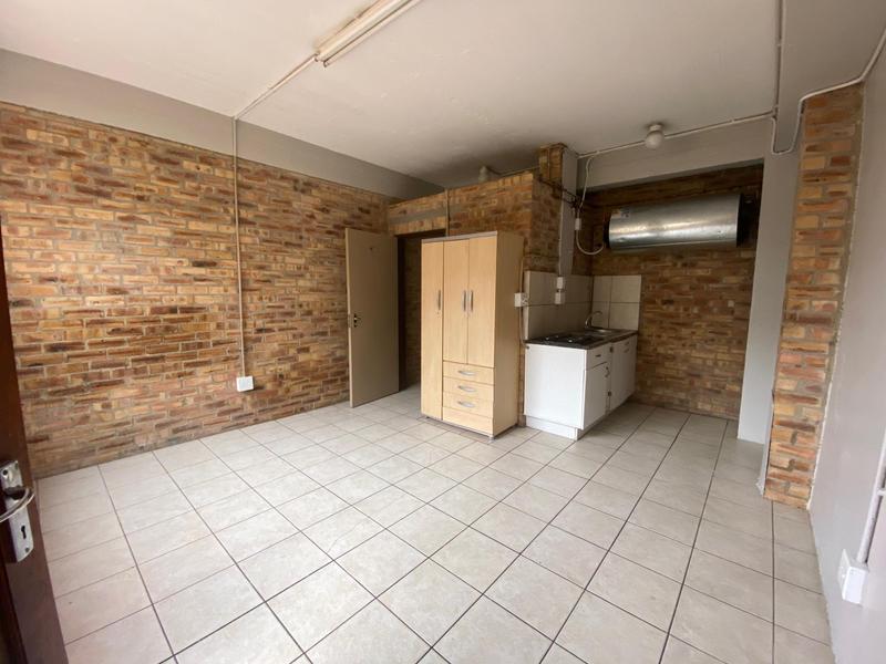 1 Bedroom Property for Sale in Troyeville Gauteng