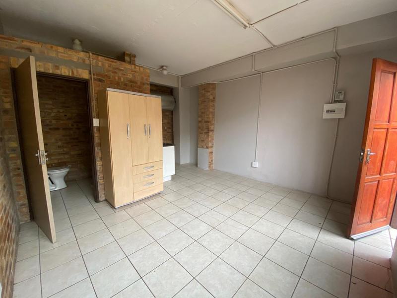 1 Bedroom Property for Sale in Troyeville Gauteng