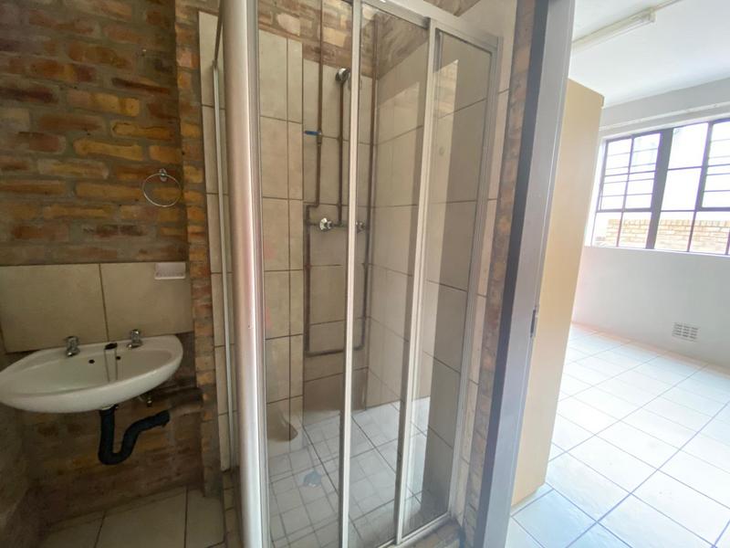 1 Bedroom Property for Sale in Troyeville Gauteng