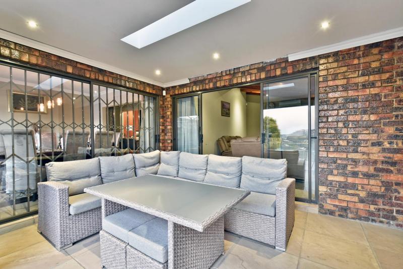 5 Bedroom Property for Sale in Glenvista Gauteng