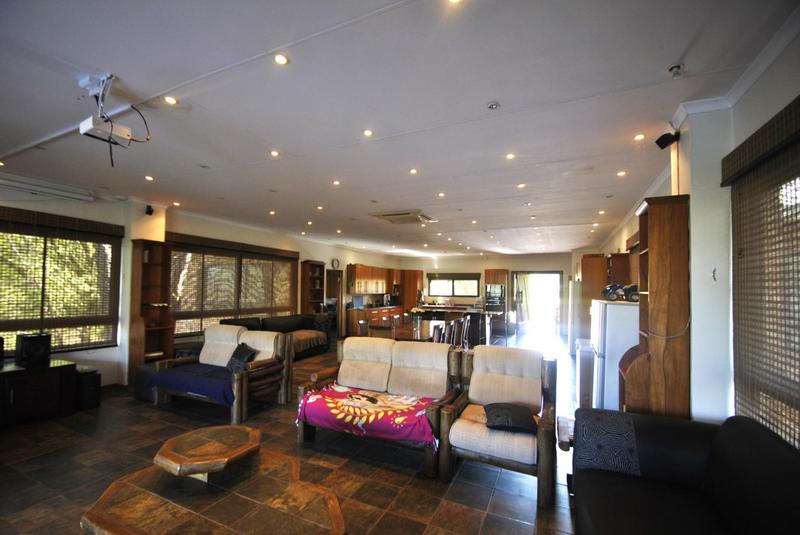 5 Bedroom Property for Sale in Lindequesdrif Gauteng