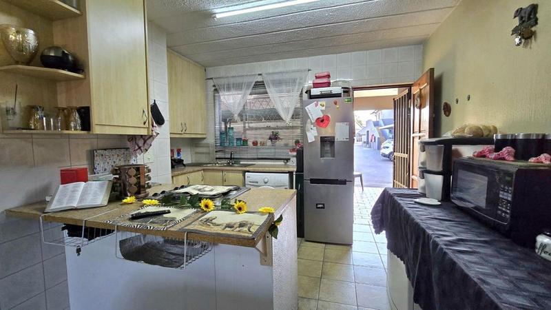 2 Bedroom Property for Sale in Raceview Gauteng