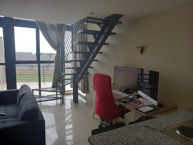 1 Bedroom Property for Sale in Rooihuiskraal North Gauteng