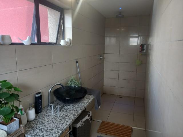 1 Bedroom Property for Sale in Rooihuiskraal North Gauteng