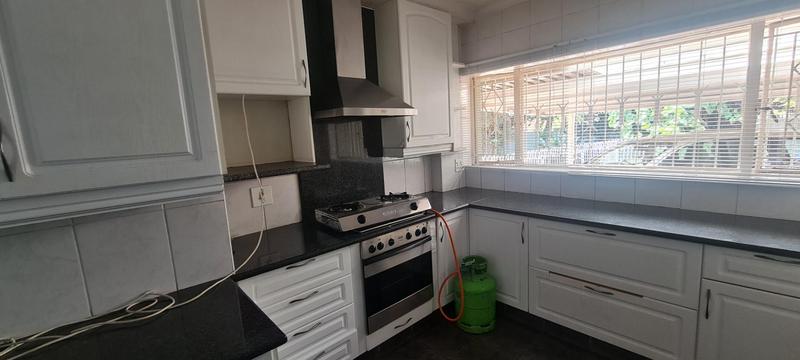 5 Bedroom Property for Sale in Wychwood Gauteng