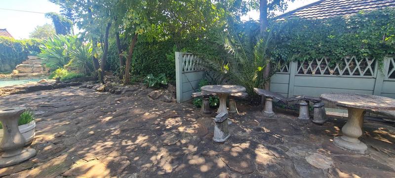 5 Bedroom Property for Sale in Wychwood Gauteng