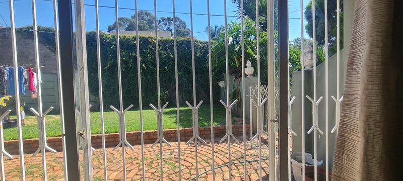 5 Bedroom Property for Sale in Wychwood Gauteng