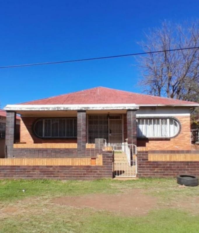 7 Bedroom Property for Sale in Bezuidenhout Valley Gauteng