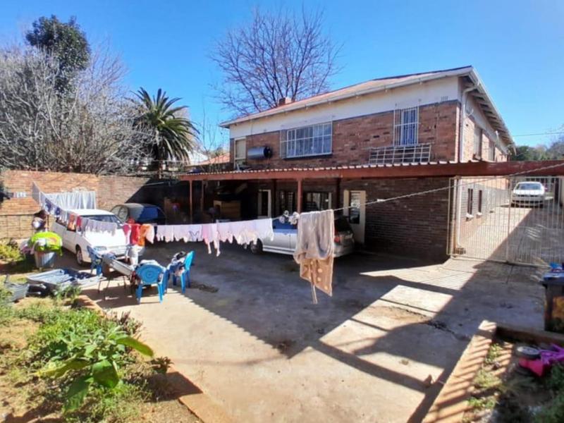 7 Bedroom Property for Sale in Bezuidenhout Valley Gauteng