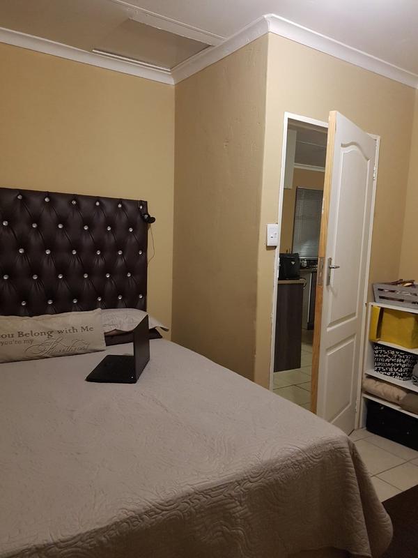 To Let 1 Bedroom Property for Rent in Naturena Gauteng