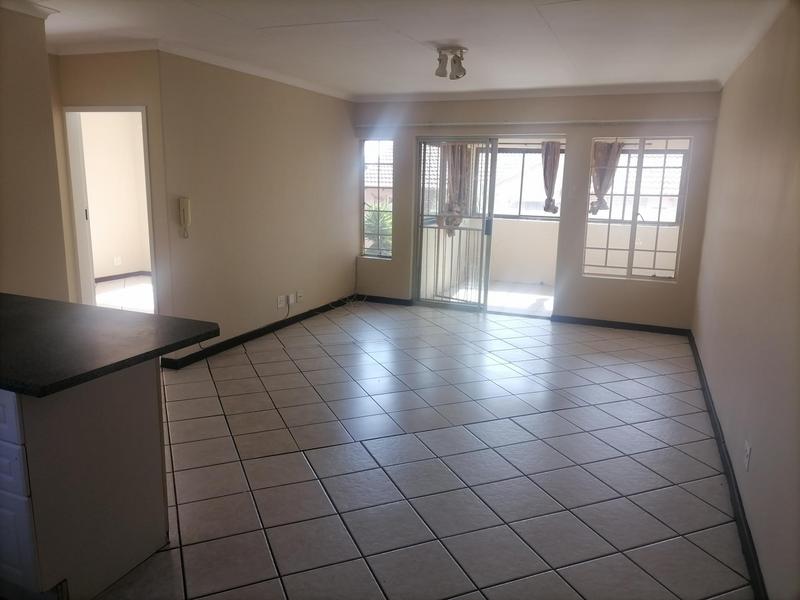 2 Bedroom Property for Sale in Rooihuiskraal North Gauteng