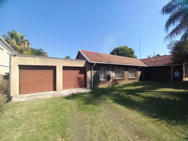 4 Bedroom Property for Sale in Suiderberg Gauteng