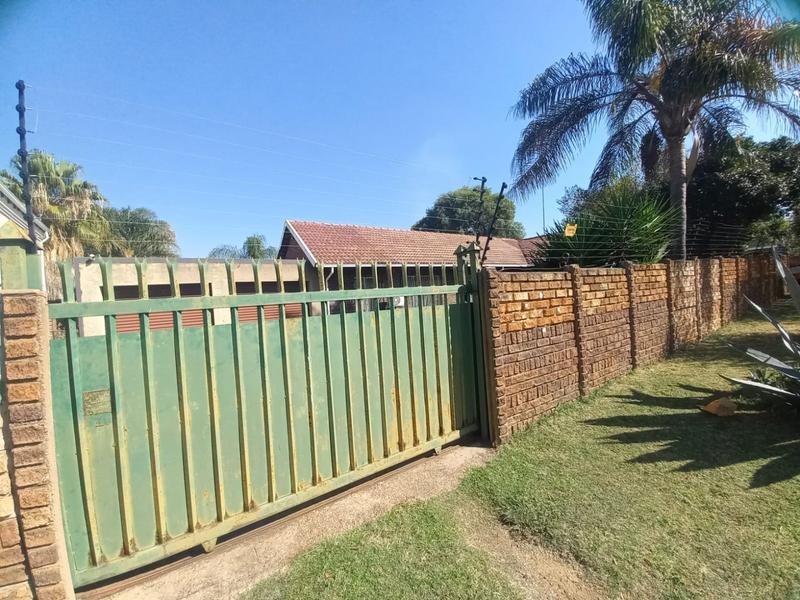 4 Bedroom Property for Sale in Suiderberg Gauteng