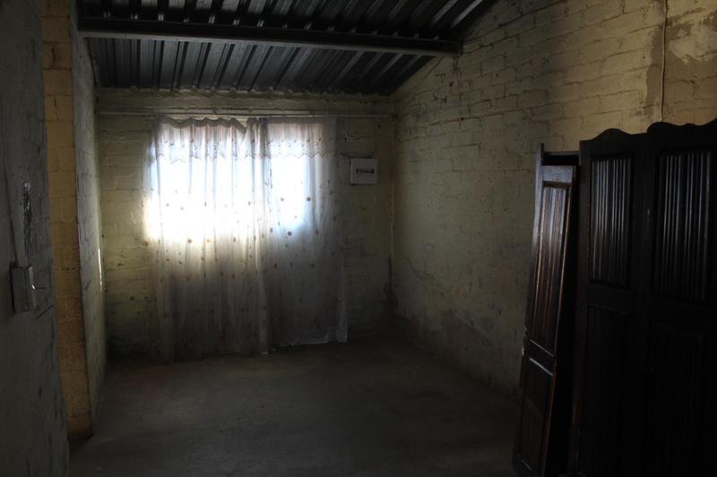 To Let 1 Bedroom Property for Rent in Tshepisong Gauteng