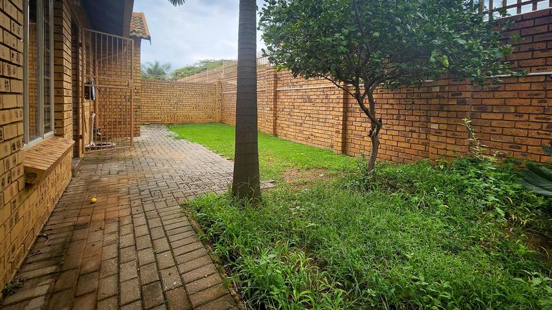 2 Bedroom Property for Sale in Die Wilgers Gauteng