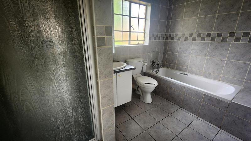 2 Bedroom Property for Sale in Die Wilgers Gauteng