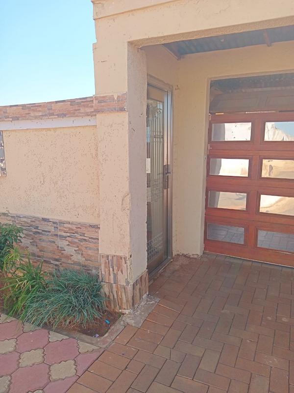 3 Bedroom Property for Sale in Protea Glen Gauteng