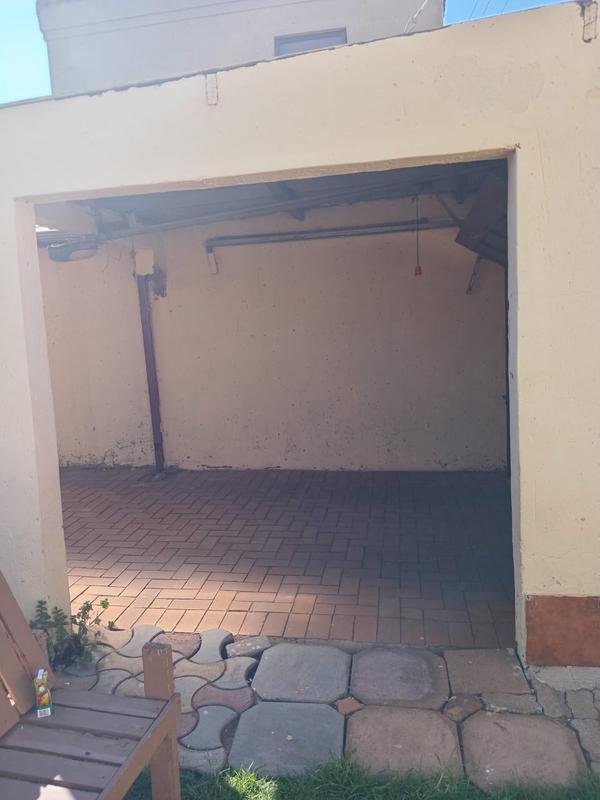 3 Bedroom Property for Sale in Protea Glen Gauteng