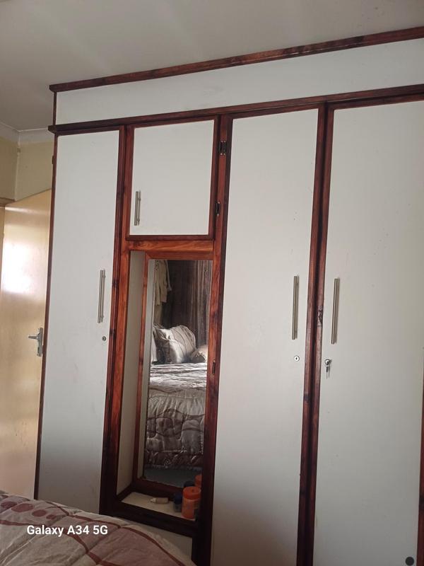 2 Bedroom Property for Sale in Clayville Gauteng