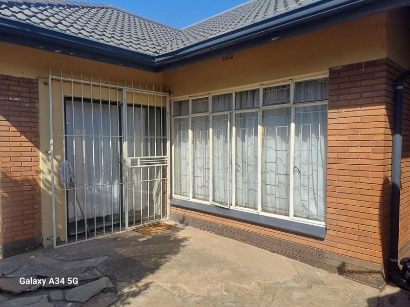 17 Bedroom Property for Sale in Olifantsfontein Gauteng