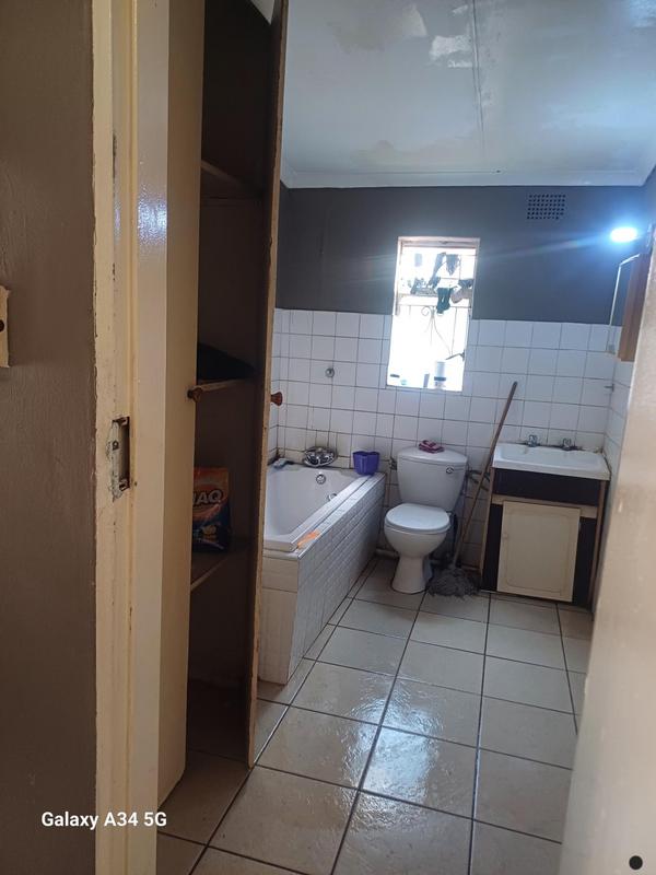 17 Bedroom Property for Sale in Olifantsfontein Gauteng